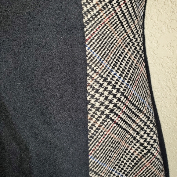 J. McLaughlin wool cashmere dress, black with Houndstooth, size 12, business - Picture 3 of 5